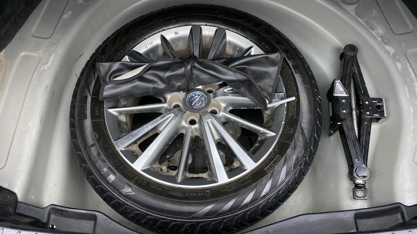 2014 Toyota Corolla Altis VL AT, Petrol, Automatic, 65,829 km, Spare Tyre