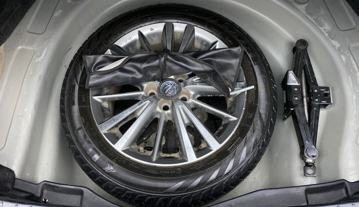 2014 Toyota Corolla Altis VL AT, Petrol, Automatic, 65,829 km, Spare Tyre