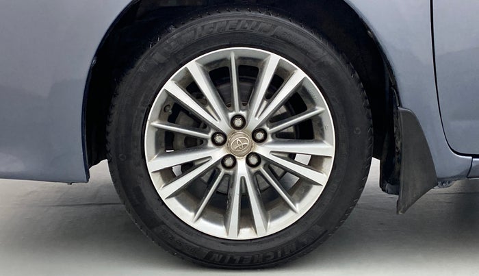 2014 Toyota Corolla Altis VL AT, Petrol, Automatic, 65,829 km, Left Front Wheel