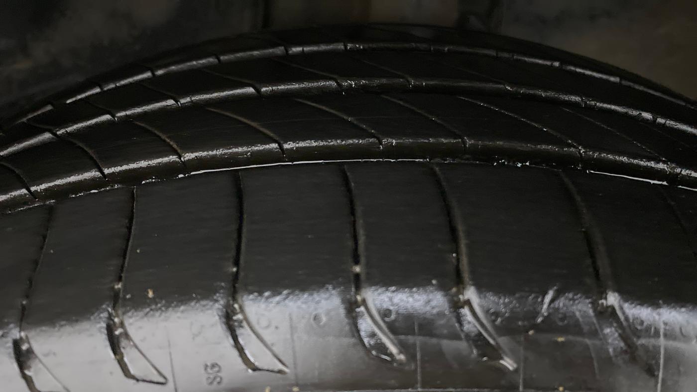 2014 Toyota Corolla Altis VL AT, Petrol, Automatic, 65,829 km, Left Front Tyre Tread