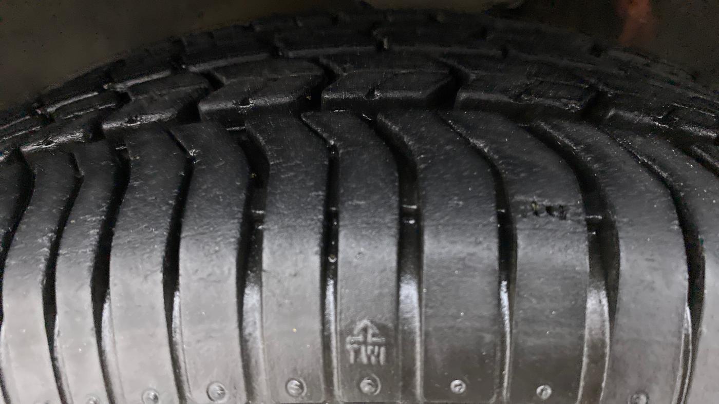 2012 Maruti Alto K10 VXI, Petrol, Manual, 49,800 km, Left Front Tyre Tread