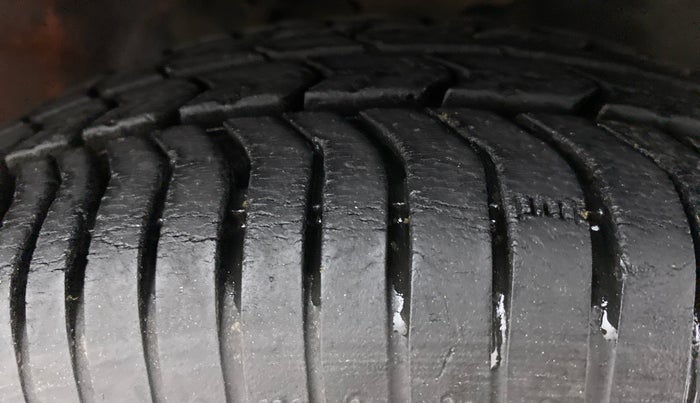 2012 Maruti Alto K10 VXI, Petrol, Manual, 49,800 km, Right Front Tyre Tread