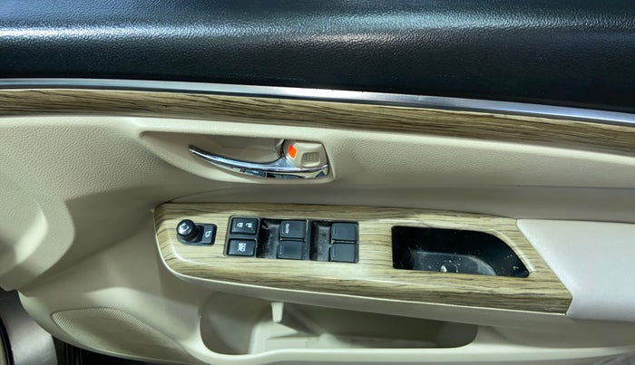 2018 Maruti Ciaz ALPHA  AT 1.5 SHVS PETROL, Petrol, Automatic, 91,756 km, Driver Side Door Panels Control