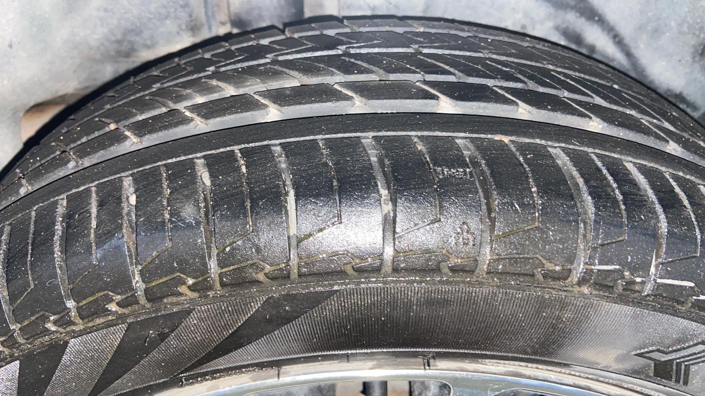 2018 Maruti Ciaz ALPHA  AT 1.5 SHVS PETROL, Petrol, Automatic, 91,756 km, Right Rear Tyre Tread