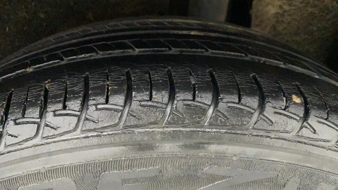 2016 Maruti Baleno DELTA PETROL 1.2, Petrol, Manual, 63,367 km, Left Rear Tyre Tread