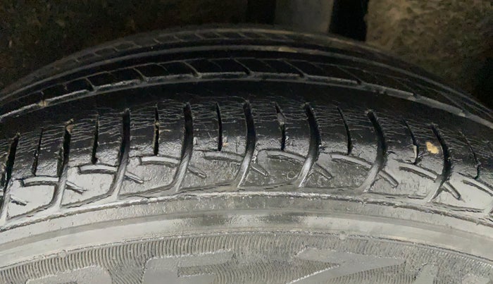 2016 Maruti Baleno DELTA PETROL 1.2, Petrol, Manual, 63,367 km, Left Rear Tyre Tread