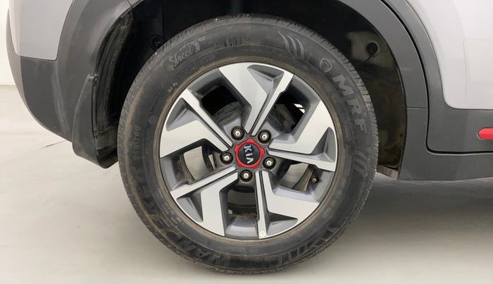 2021 KIA SONET GTX PLUS 1.5 AT, Diesel, Automatic, 29,527 km, Right Rear Wheel