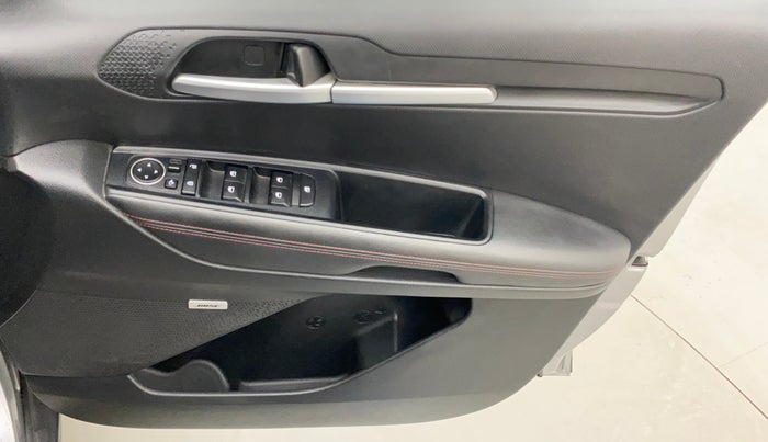 2021 KIA SONET GTX PLUS 1.5 AT, Diesel, Automatic, 29,527 km, Driver Side Door Panels Control