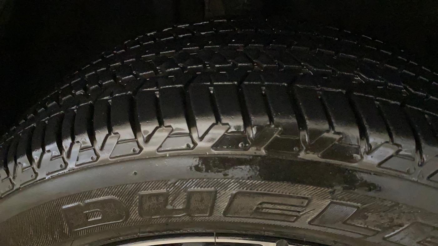 2022 Jeep MERIDIAN LIMITED (O) 4X4 AT, Diesel, Automatic, 18,489 km, Right Front Tyre Tread