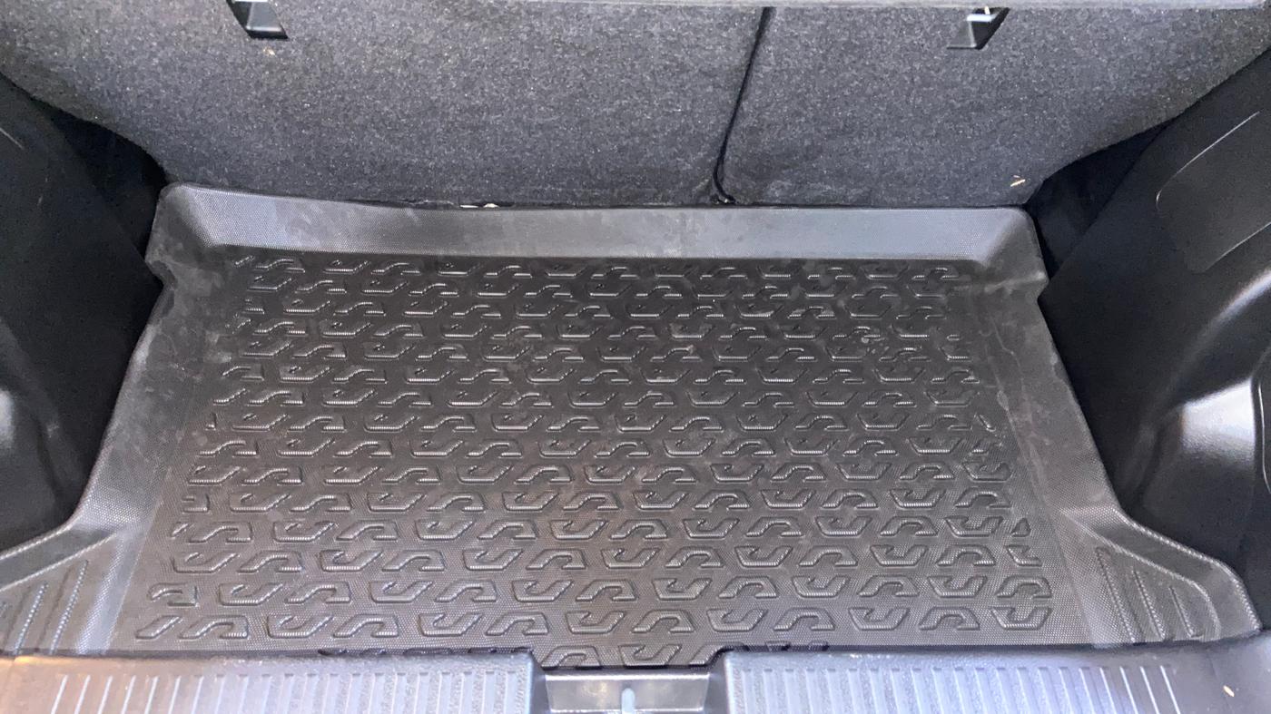 2023 Maruti FRONX ZETA 1.0L TURBO 6 AT, Petrol, Automatic, 10,157 km, Boot Inside