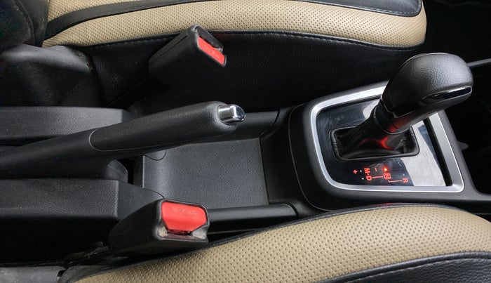 2018 Maruti Swift VXI AMT, Petrol, Automatic, 42,298 km, Gear Lever