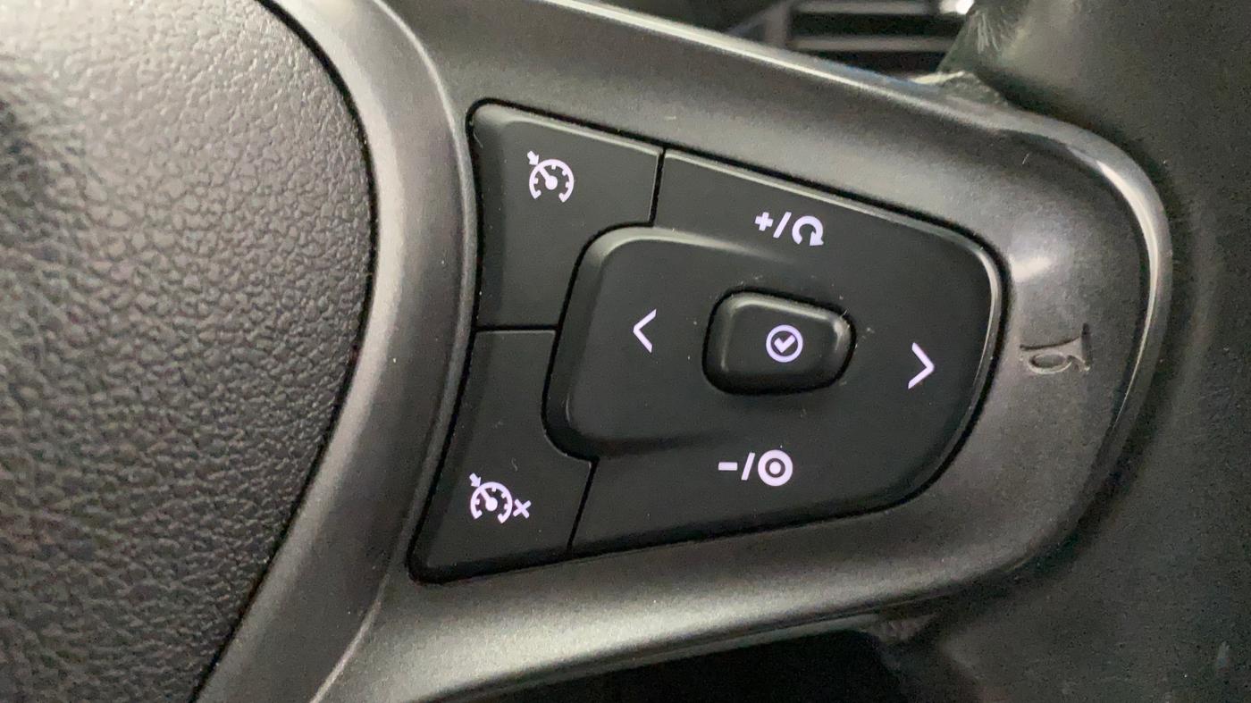 2022 Tata PUNCH CREATIVE IRA AMT 1.2 RTN DUAL TONE, Petrol, Automatic, 26,123 km, Adaptive Cruise Control