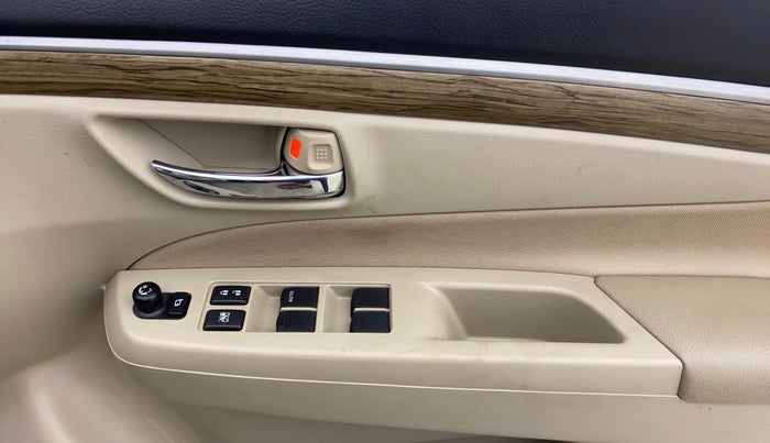2023 Maruti Ciaz ZETA 1.5 SHVS MT PETROL, Petrol, Manual, 28,331 km, Driver Side Door Panels Control