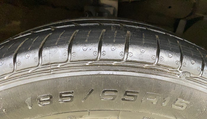 2023 Maruti Ciaz ZETA 1.5 SHVS MT PETROL, Petrol, Manual, 28,331 km, Right Front Tyre Tread