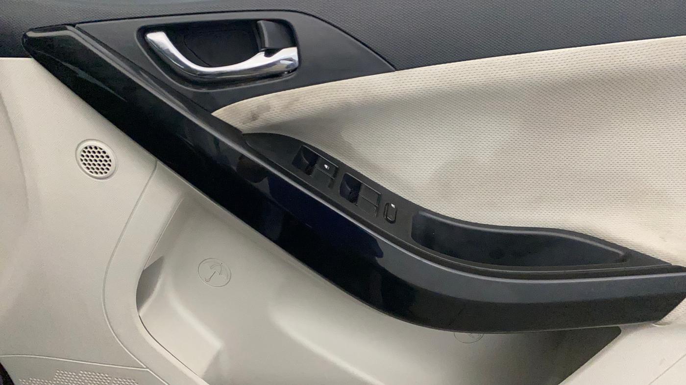 2021 Tata NEXON XZ PLUS (O) PETROL, Petrol, Manual, 40,348 km, Driver Side Door Panels Control