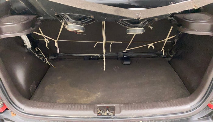 2010 Hyundai Santro Xing GL, Petrol, Manual, 42,600 km, Boot Inside