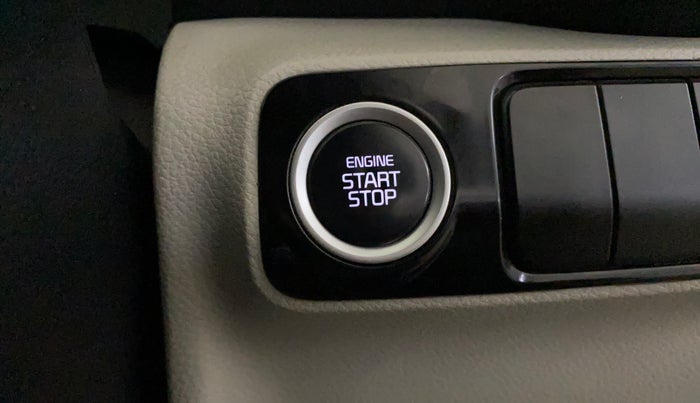 2020 KIA SONET HTX 1.0 IMT, Petrol, Manual, 64,637 km, Keyless Start/ Stop Button