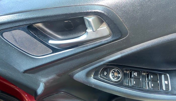 2018 Hyundai Elite i20 ASTA 1.4 CRDI DUAL TONE, Diesel, Manual, 1,14,280 km, Driver Side Door Panels Control