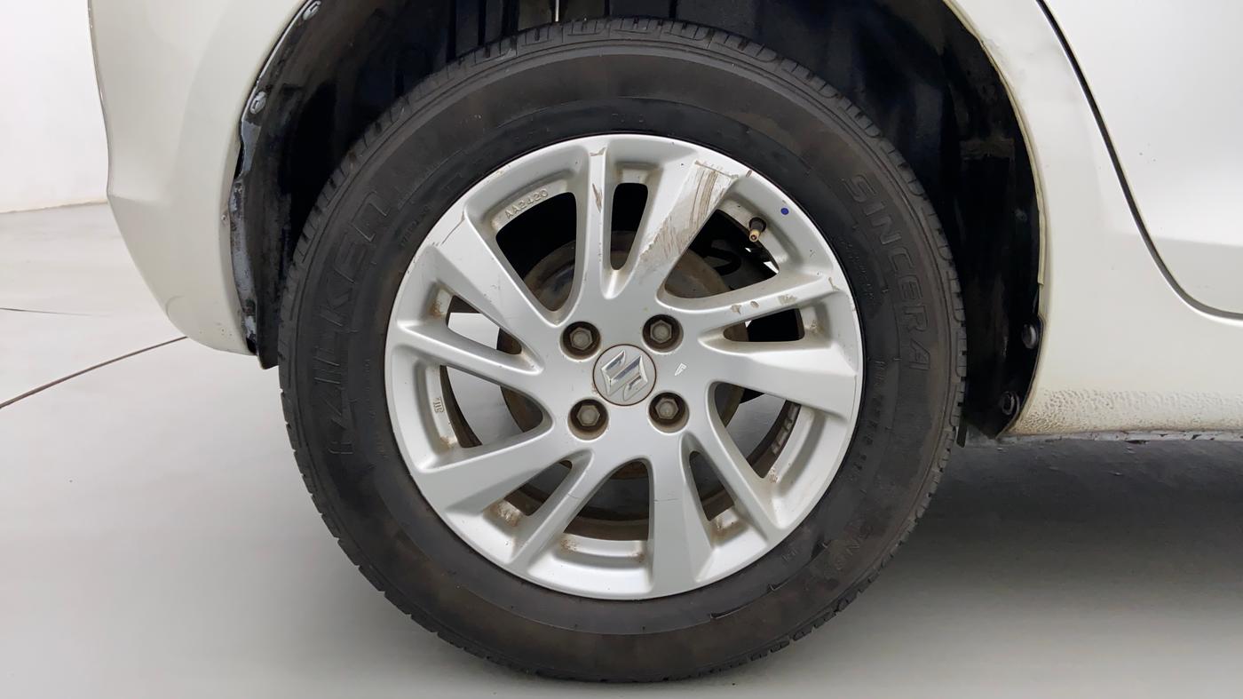2012 Maruti Swift ZXI D, Petrol, Manual, 90,460 km, Right Rear Wheel