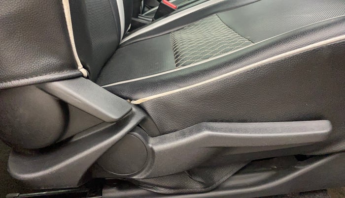 2016 Maruti Baleno ALPHA PETROL 1.2, Petrol, Manual, 75,879 km, Driver Side Adjustment Panel