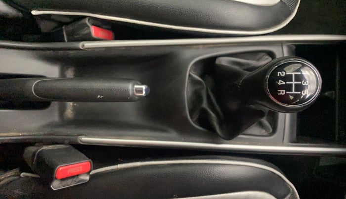 2016 Maruti Baleno ALPHA PETROL 1.2, Petrol, Manual, 75,879 km, Gear Lever