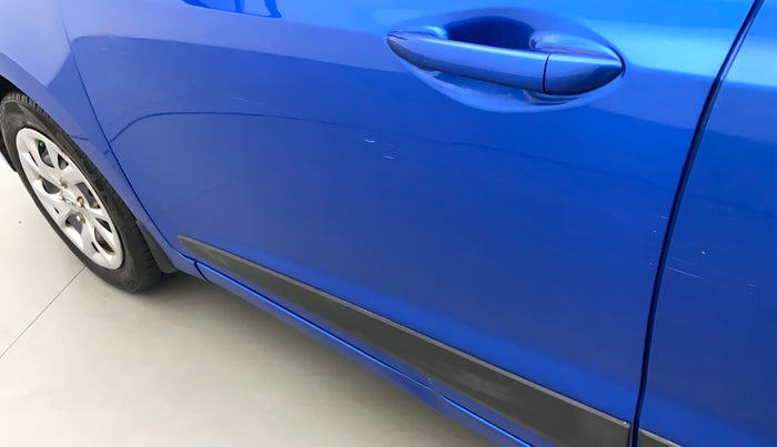 2019 Hyundai Grand i10 SPORTZ 1.2 KAPPA VTVT, Petrol, Manual, 90,811 km, Front passenger door - Slightly dented
