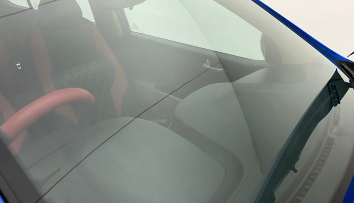 2019 Hyundai Grand i10 SPORTZ 1.2 KAPPA VTVT, Petrol, Manual, 90,811 km, Front windshield - Minor spot on windshield