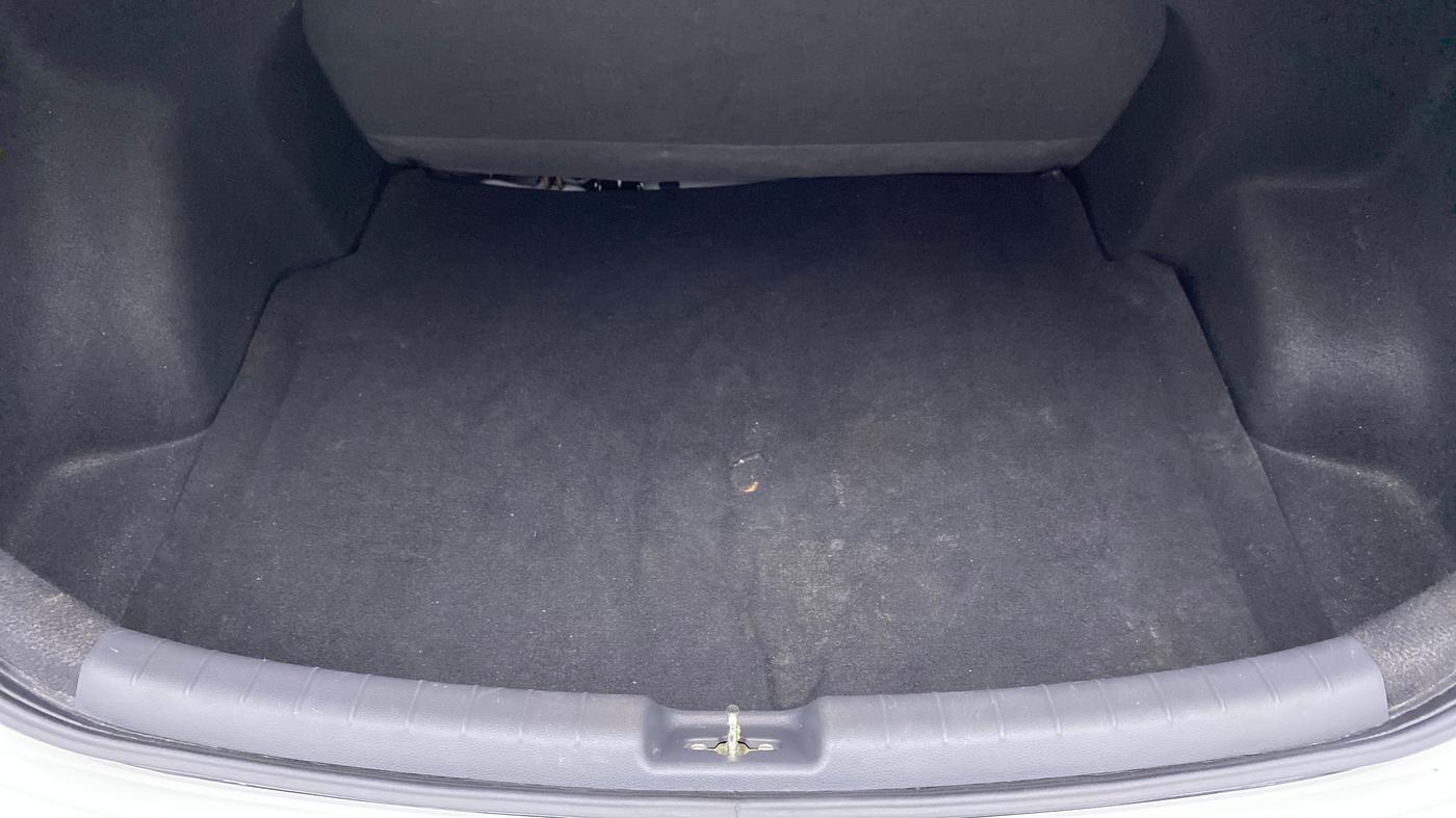 2021 Hyundai AURA SX+ AT 1.2CRDI, Diesel, Automatic, 30,600 km, Boot Inside