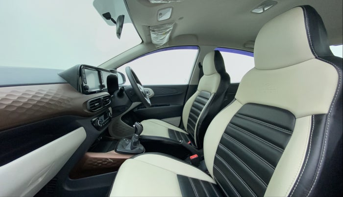 2021 Hyundai AURA SX+ AT 1.2CRDI, Diesel, Automatic, 30,600 km, Right Side Front Door Cabin