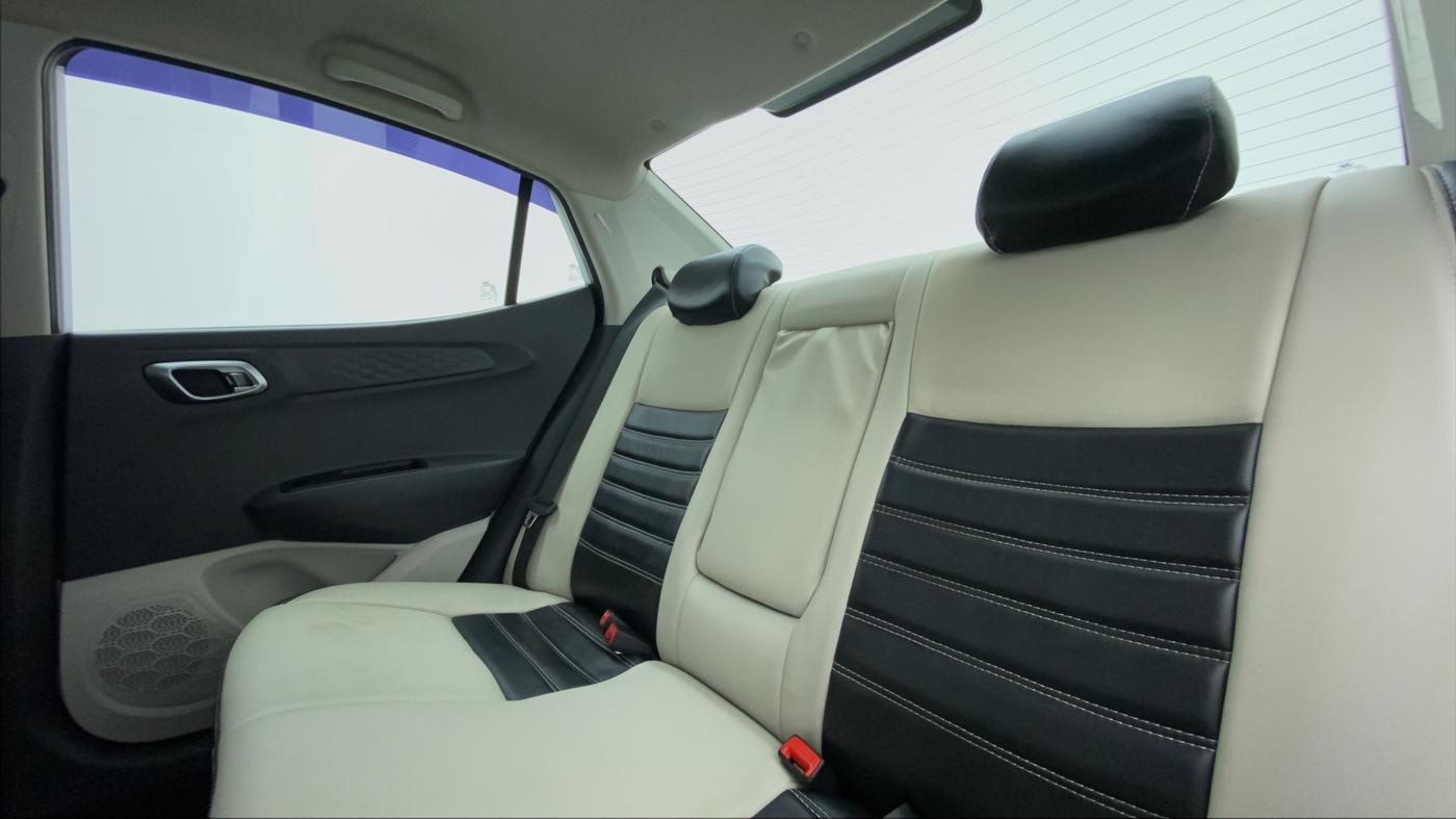 2021 Hyundai AURA SX+ AT 1.2CRDI, Diesel, Automatic, 30,600 km, Right Side Rear Door Cabin