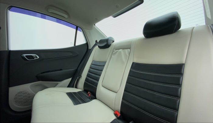 2021 Hyundai AURA SX+ AT 1.2CRDI, Diesel, Automatic, 30,600 km, Right Side Rear Door Cabin