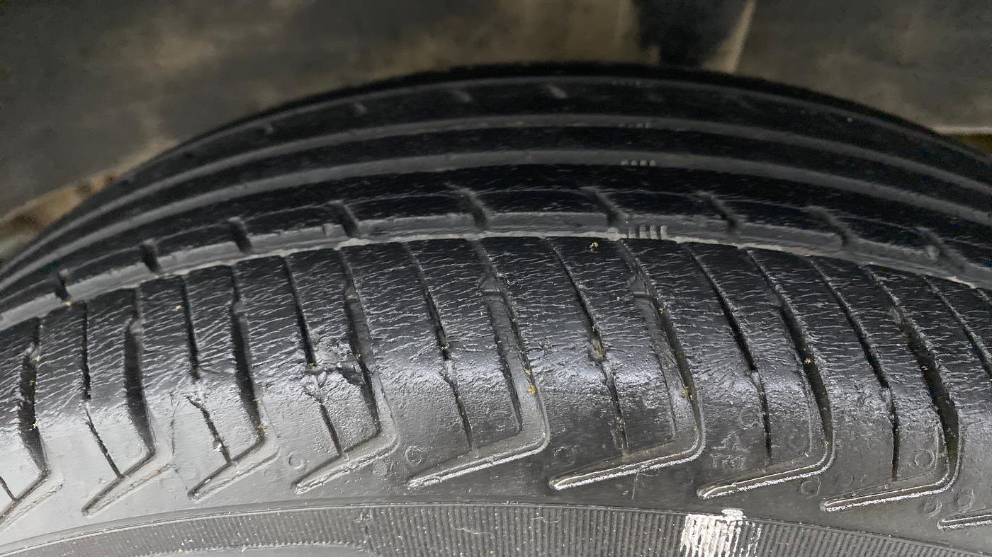 2019 Renault Kwid RXT 1.0 (O), Petrol, Manual, 64,974 km, Left Rear Tyre Tread