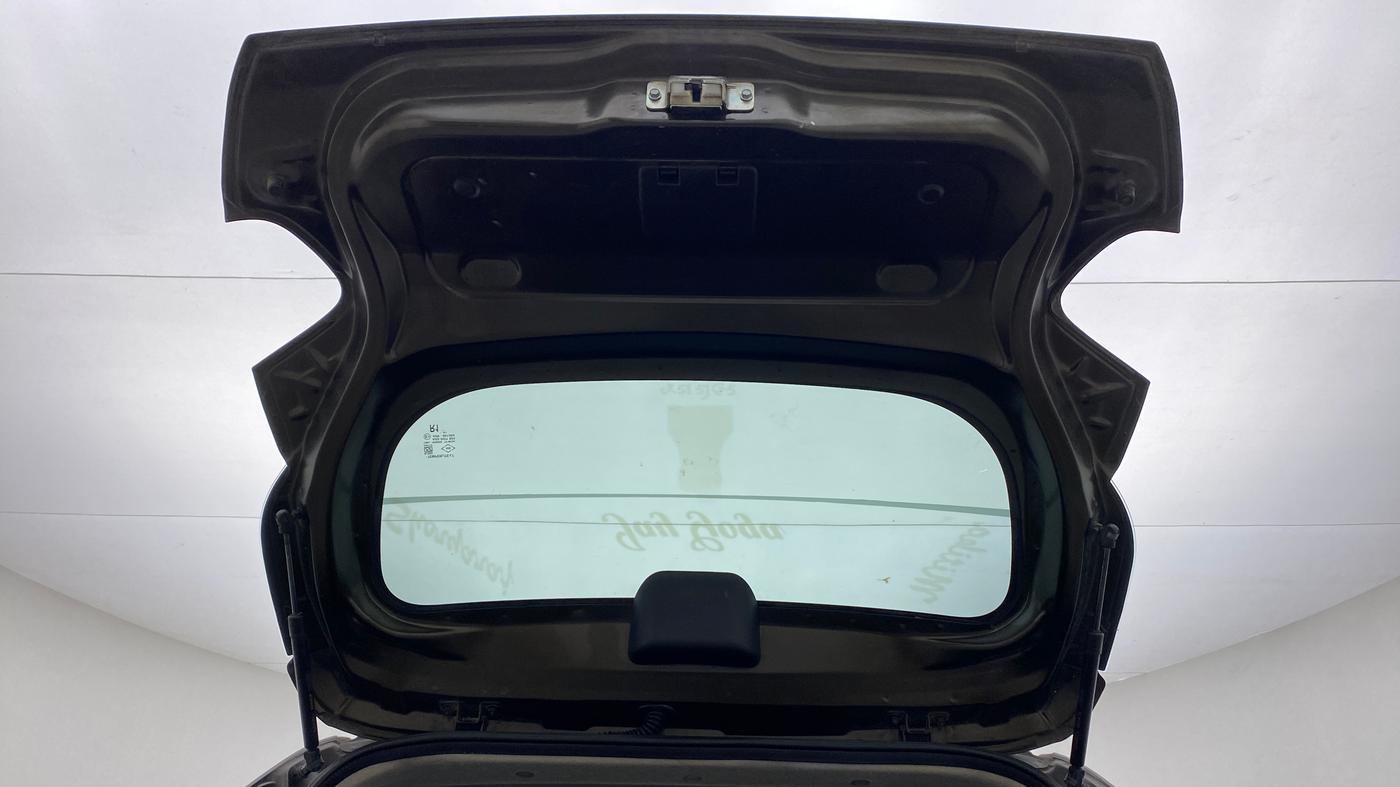 2019 Renault Kwid RXT 1.0 (O), Petrol, Manual, 64,974 km, Boot Door Open