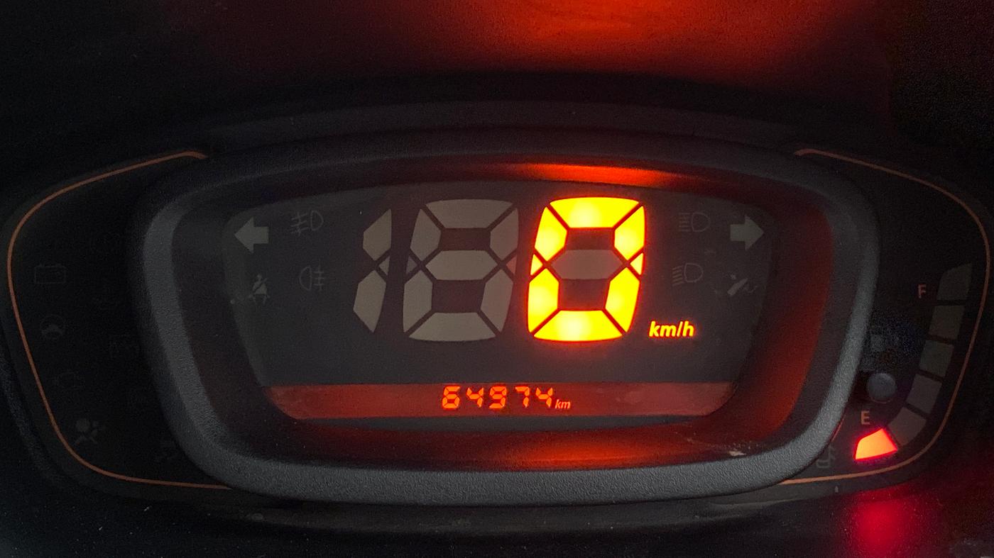 2019 Renault Kwid RXT 1.0 (O), Petrol, Manual, 64,974 km, Odometer Image
