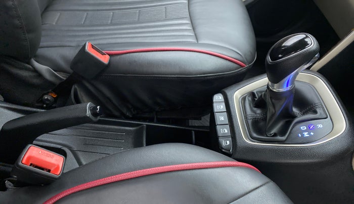 2019 Hyundai NEW SANTRO 1.1 MAGNA AMT, Petrol, Automatic, 12,414 km, Gear Lever