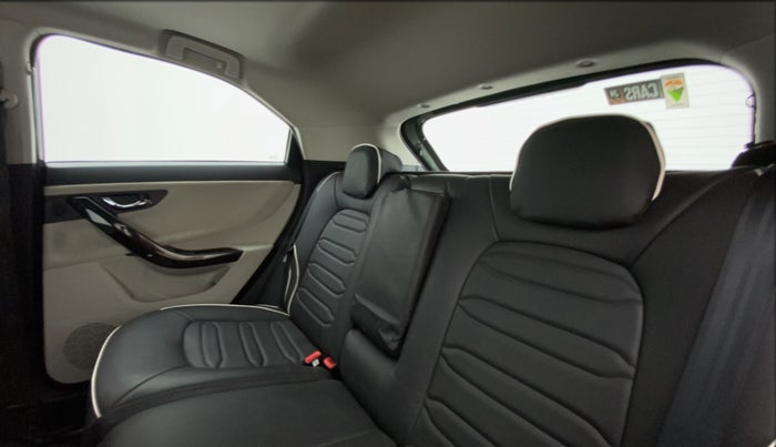 2022 Tata NEXON XZA PLUS SUNROOF PETROL, Petrol, Automatic, 33,110 km, Right Side Rear Door Cabin