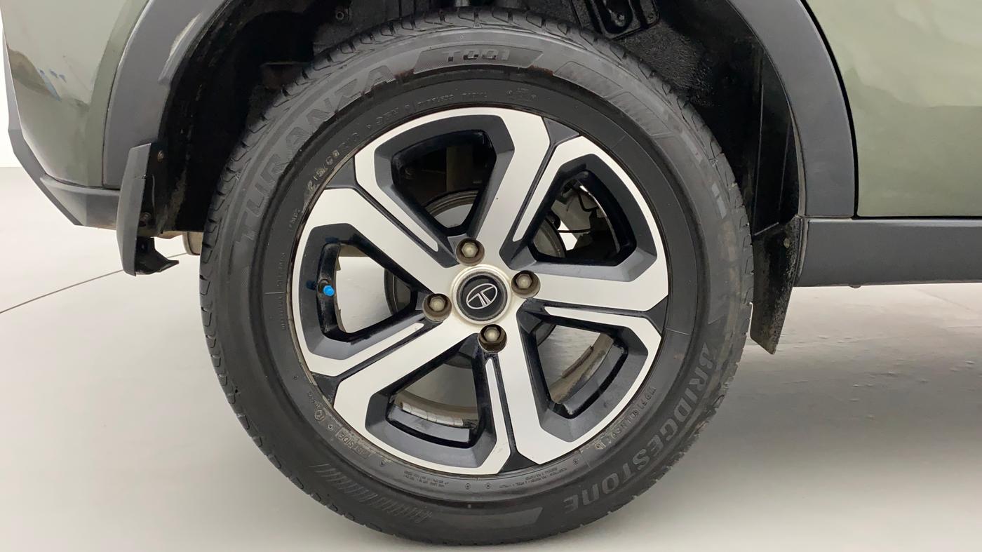 2022 Tata NEXON XZA PLUS SUNROOF PETROL, Petrol, Automatic, 33,110 km, Right Rear Wheel