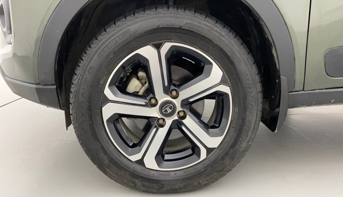2022 Tata NEXON XZA PLUS SUNROOF PETROL, Petrol, Automatic, 33,110 km, Left Front Wheel