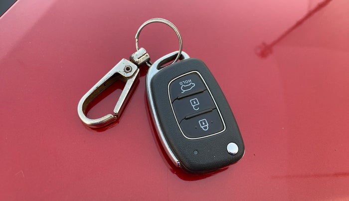 2019 Hyundai Elite i20 MAGNA PLUS 1.2, Petrol, Manual, 18,514 km, Key Close Up