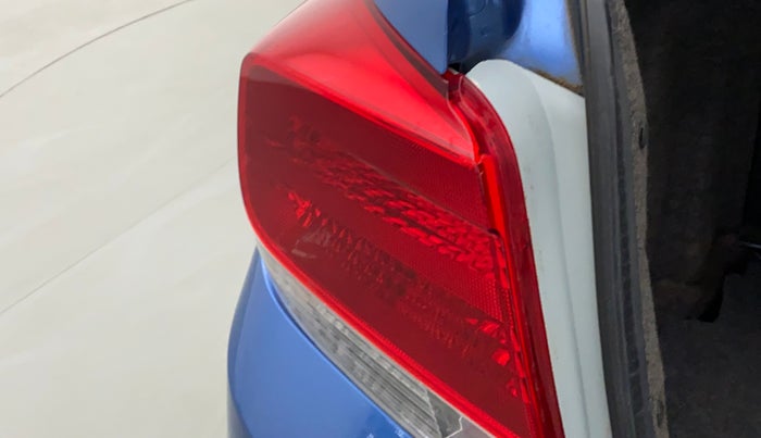 2014 Honda Amaze 1.2L I-VTEC S, Petrol, Manual, 40,366 km, Left tail light - Reverse gear light not functional