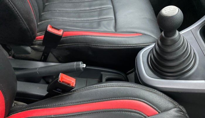 2014 Maruti Ritz VDI, Diesel, Manual, 41,901 km, Gear Lever