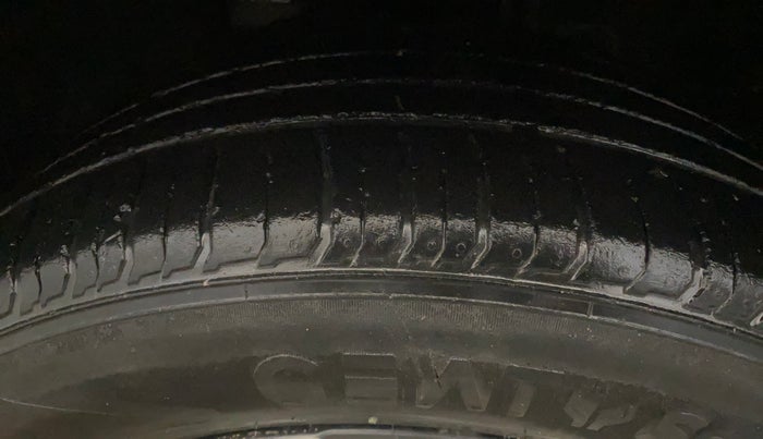 2019 Hyundai VENUE SX PLUS 1.0 TURBO DCT, Petrol, Automatic, 42,674 km, Left Front Tyre Tread