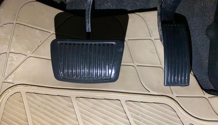 2019 Hyundai VENUE SX PLUS 1.0 TURBO DCT, Petrol, Automatic, 42,674 km, Pedals