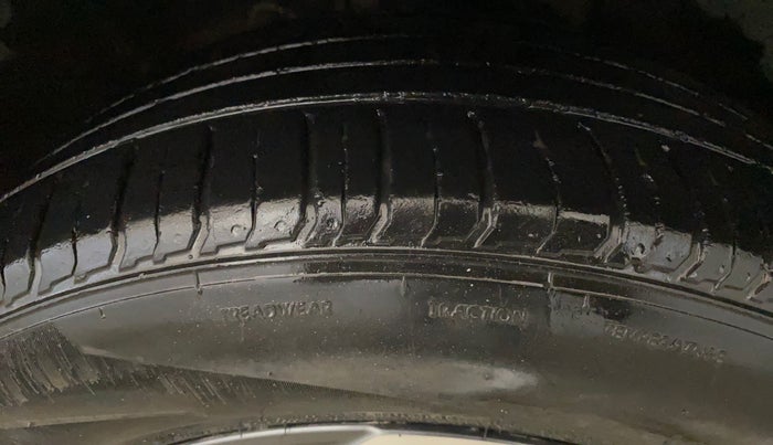 2019 Hyundai VENUE SX PLUS 1.0 TURBO DCT, Petrol, Automatic, 42,674 km, Right Front Tyre Tread