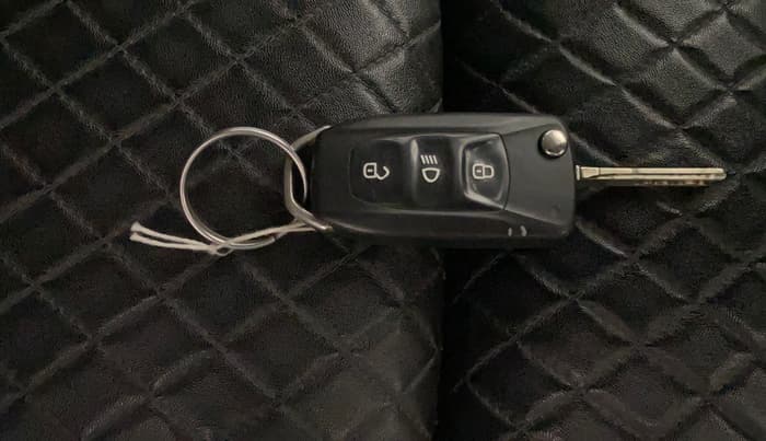 2021 Tata NEXON XMA PETROL, Petrol, Automatic, 41,934 km, Key Close Up