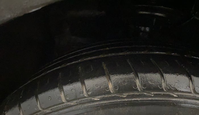 2019 Hyundai Creta EX 1.6 PETROL, Petrol, Manual, 50,896 km, Left Front Tyre Tread