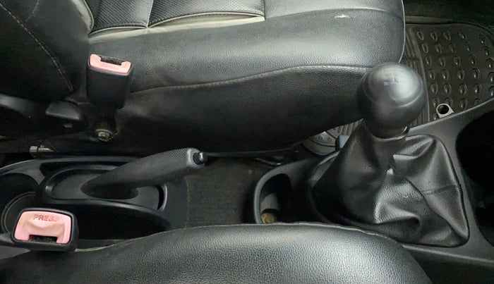 2011 Toyota Etios G, Petrol, Manual, 51,710 km, Gear Lever