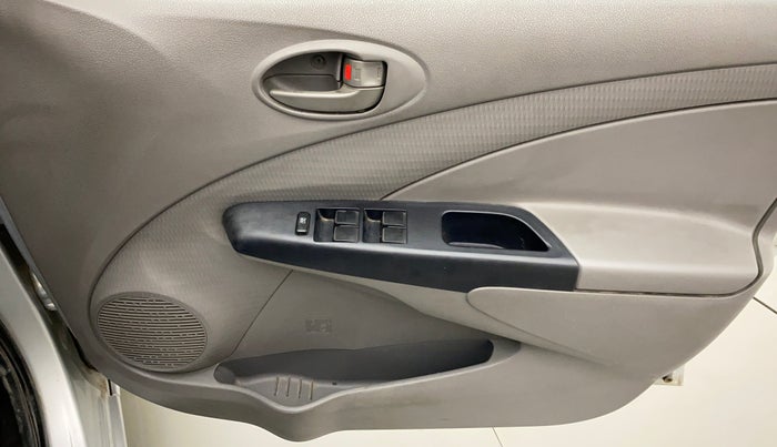 2011 Toyota Etios G, Petrol, Manual, 51,710 km, Driver Side Door Panels Control