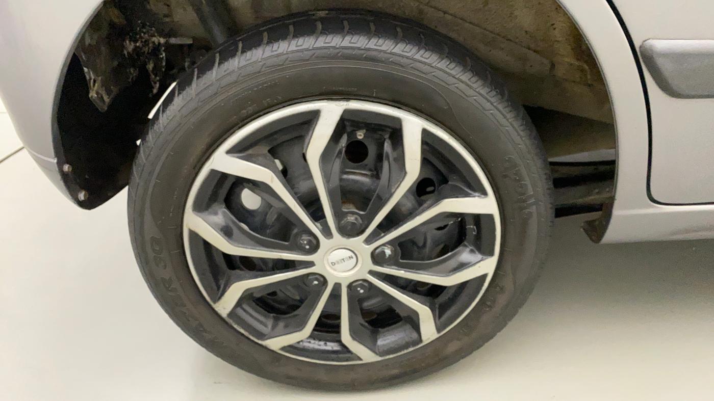 2011 Maruti Wagon R 1.0 VXI, Petrol, Manual, 1,00,490 km, Right Rear Wheel