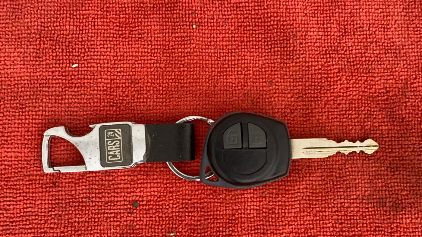 2011 Maruti Wagon R 1.0 VXI, Petrol, Manual, 1,00,490 km, Key Close Up